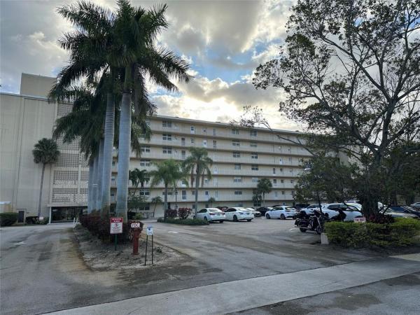 Boca Teeca, 5500 NW 2nd Ave #118, Boca Raton, Florida 33487, image 1