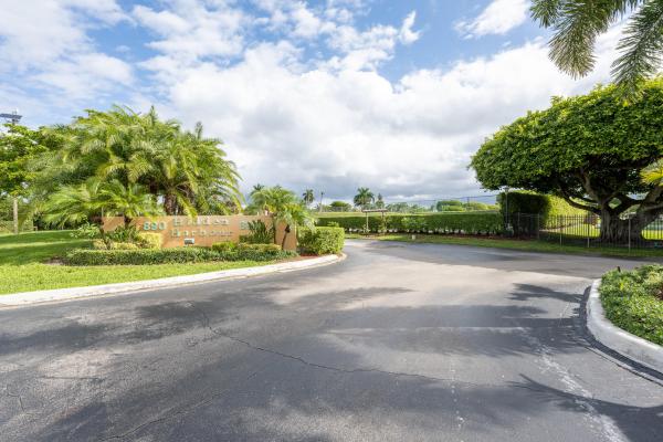 Hidden Harbour Of The Palm Beaches, 896 N Federal Hwy #532, Lantana, Florida 33462, image 3