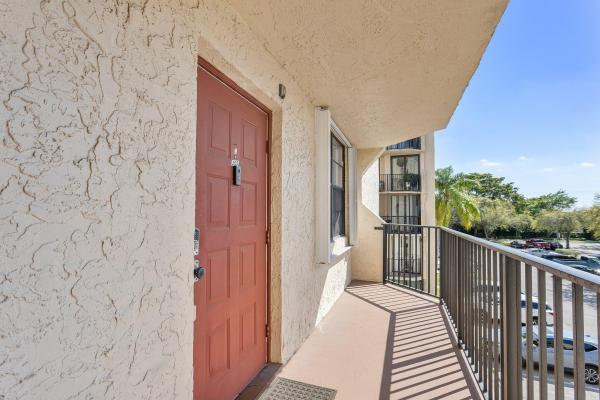 Blue Lake, 3500 Blue Lake Dr #305, Pompano Beach, Florida 33064, image 1