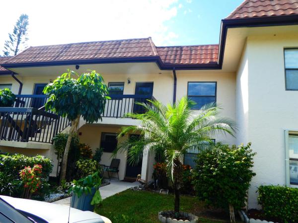 Lucerne Lakes Golf Colony, 7269 Golf Colony Ct #204, Lake Worth Beach, Florida 33467, image 1
