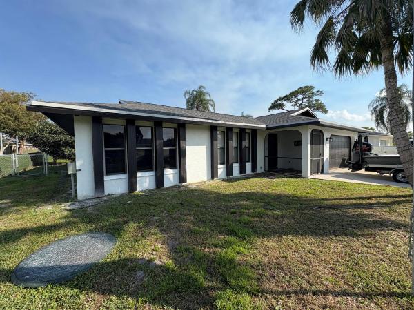2043 SE Benedictine St, Port St. Lucie, Florida 34983, image 1