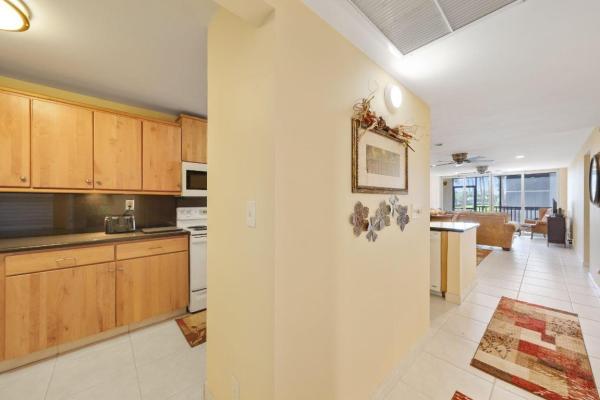 Boca Bayou, 8 Royal Palm Way #1030, Boca Raton, Florida 33432, image 1
