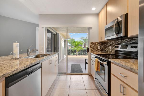 Sun Terrace At The Lakes, 1204 NW Sun Terrace Cir #25b, Port St. Lucie, Florida 34986, image 1