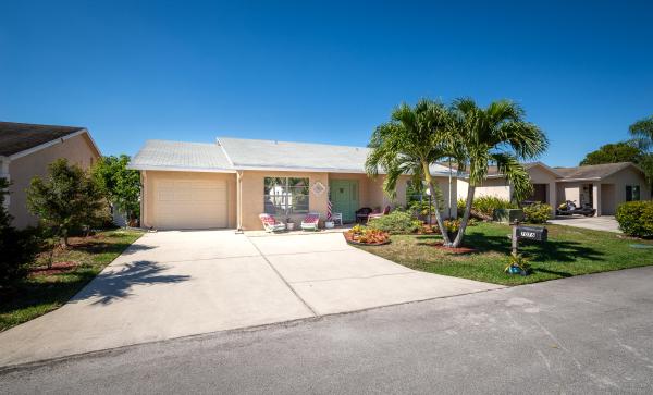 Lucerne Lakes North, 7076 Pine Manor Dr, Lake Worth Beach, Florida 33467, image 1