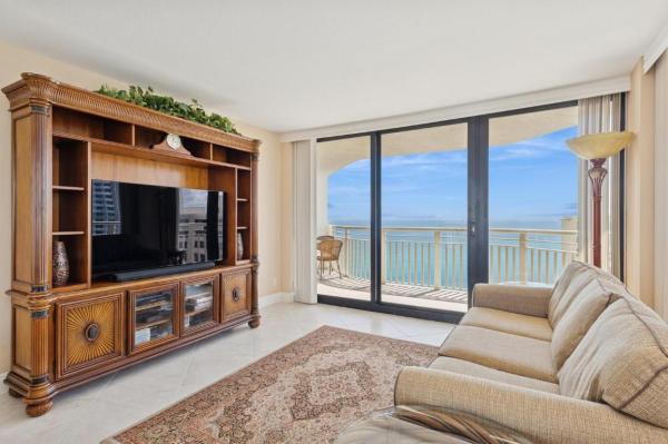 Tiara, 3000 N Ocean Dr #25H, Riviera Beach, Florida 33404, image 2