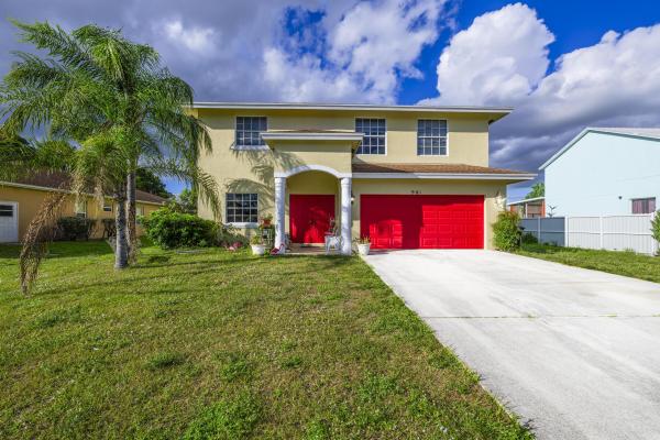 981 SW North Globe Ave, Port St. Lucie, Florida 34953, image 1