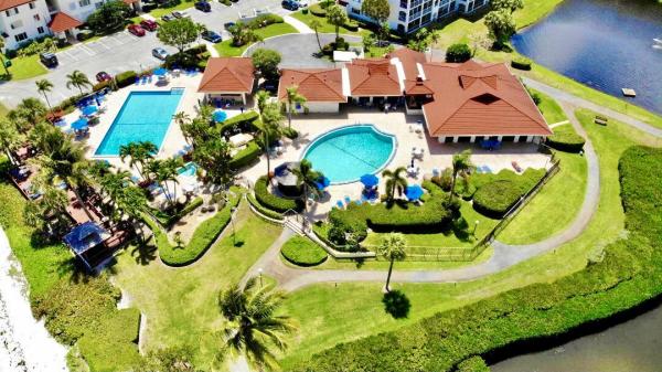 Half Moon Bay, 102 Half Moon Cir #F2, Hypoluxo, Florida 33462, image 1