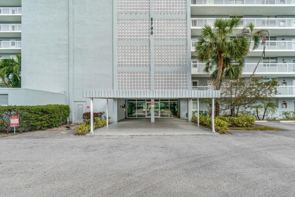 Boca Teeca, 5700 NW 2nd Ave #401, Boca Raton, Florida 33487, image 1
