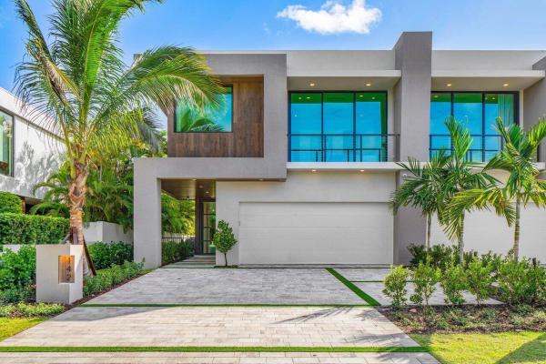 Boca Raton Riviera, 142 NE Wavecrest Way, Boca Raton, Florida 33432, image 1