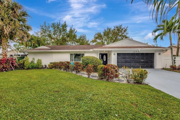 Palm Beach Farms, 302 Marginal Rd, West Palm Beach, Florida 33411, image 1