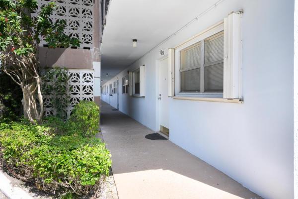 Seagate Of Gulfstream, 2000 S Federal Hwy #109, Boynton Beach, Florida 33435, image 1