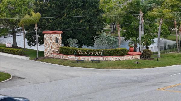 Meadowood Golf & Tennis Club, 9626 Knollwood Ln, Fort Pierce, Florida 34951, image 2