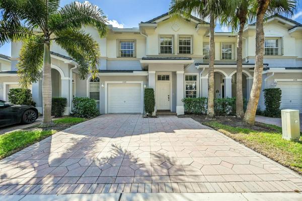 Legacy At Sherwood Forest, 4422 Regal Ct, Delray Beach, Florida 33445, image 1