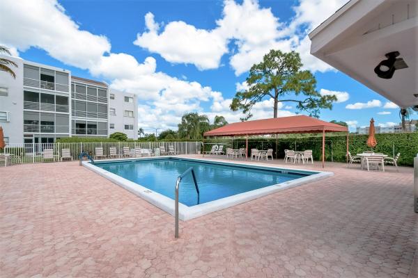 Carlisle At Poinciana Place, 6850 10th Ave N #305, Lake Worth, Florida 33467, image 1