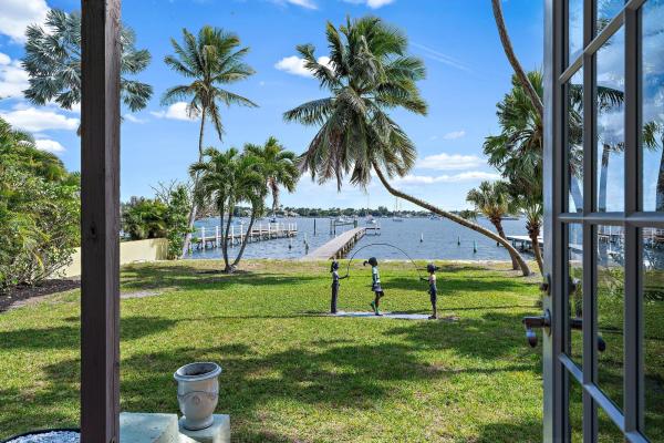 Lantana Point, 122 S Lake Dr, Lantana, Florida 33462, image 1