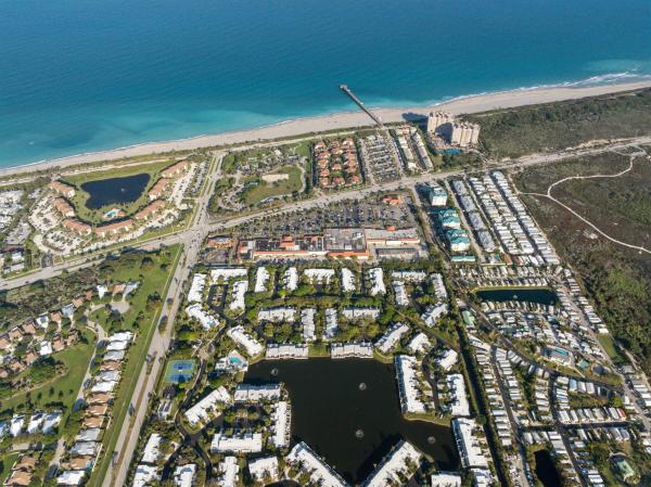 Villas Of Ocean Dunes, 210 Ocean Dunes Cir, Jupiter, Florida 33477, image 1