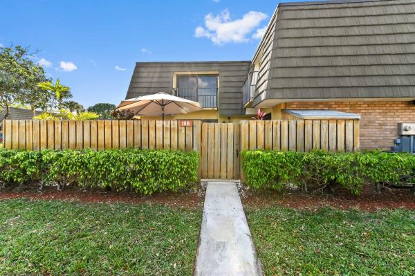 Village Of Sandalwood Lakes, 1116 11th Way, West Palm Beach, Florida 33407, image 1