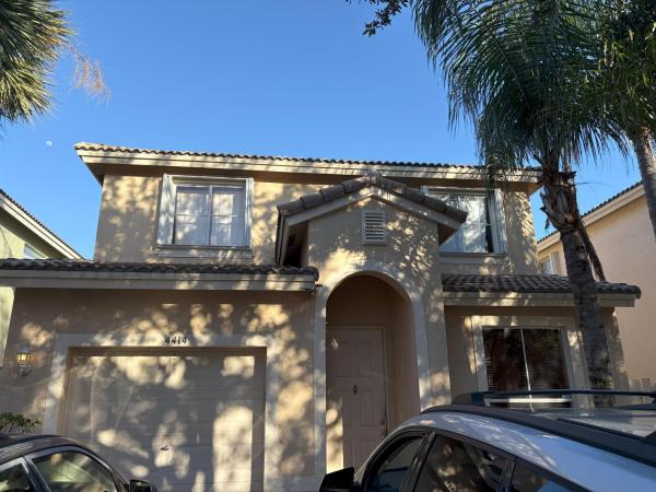 Tahoe At Lakes Of Laguna, 4414 Lake Lucerne Cir, West Palm Beach, Florida 33409, image 1