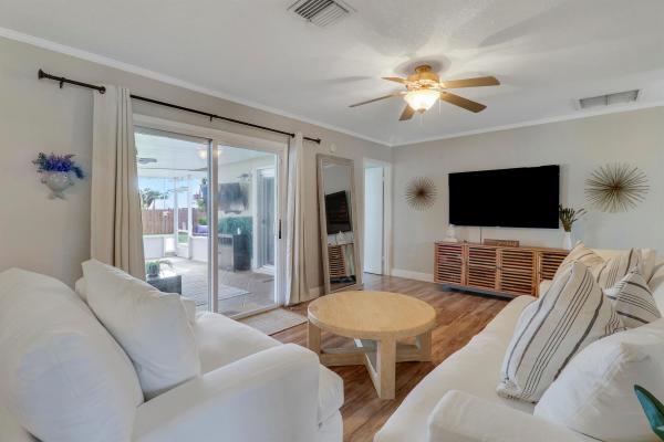 752 SE Browning Ave, Port St. Lucie, Florida 34983, image 1