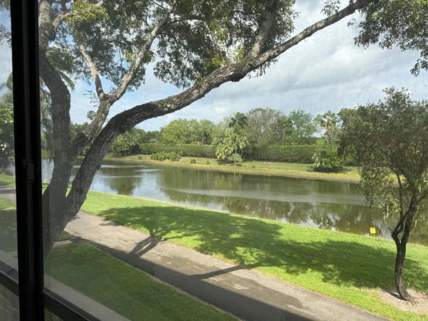 Huntington Lakes 4, 7321 Amberly Ln #206, Delray Beach, Florida 33446, image 1