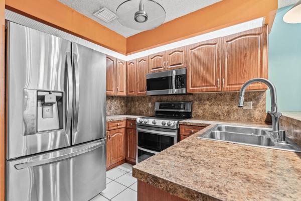 Players Place, 7198 Sportsmans Dr #2, North Lauderdale, Florida 33068, image 1