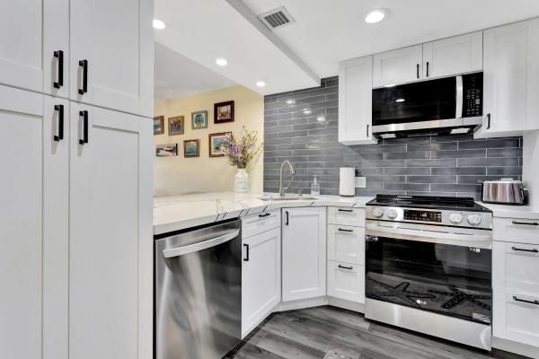 Holiday Springs, 3231 Holiday Springs Blvd #102, Margate, Florida 33063, image 1