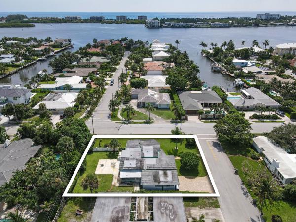 College Park, 2301 N Lakeside Dr, Lake Worth Beach, Florida 33460, image 1