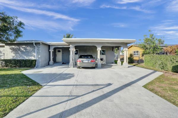 Collier City, 2971 NW 9th St, Pompano Beach, Florida 33069, image 1