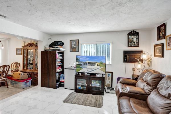 Collier City, 2971 NW 9th St, Pompano Beach, Florida 33069, image 1