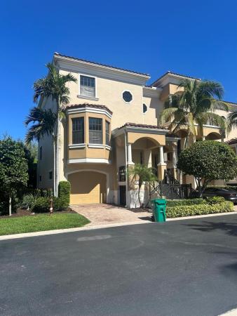 Casa Del Sol Of Tequesta, 301 Del Sol Cir, Tequesta, Florida 33469, image 1