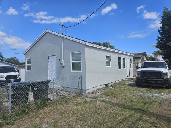 Delray Manor, 721 SW 10th St, Delray Beach, Florida 33444, image 1