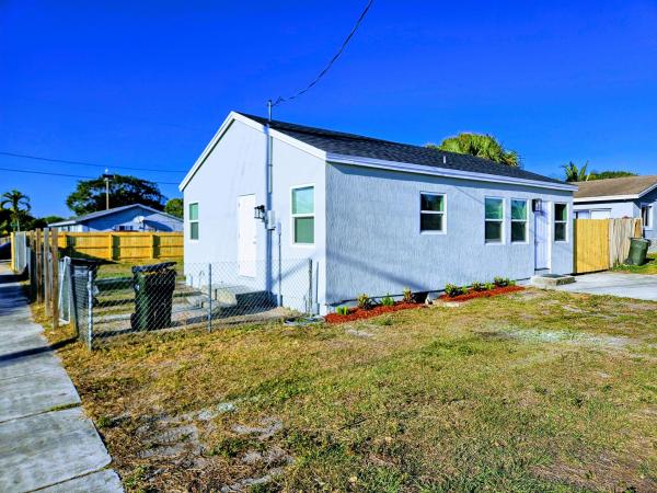 Delray Manor, 721 SW 10th St, Delray Beach, Florida 33444, image 1