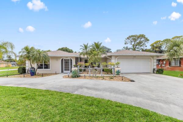 1446 SE Grapeland Ave, Port St. Lucie, Florida 34952, image 1