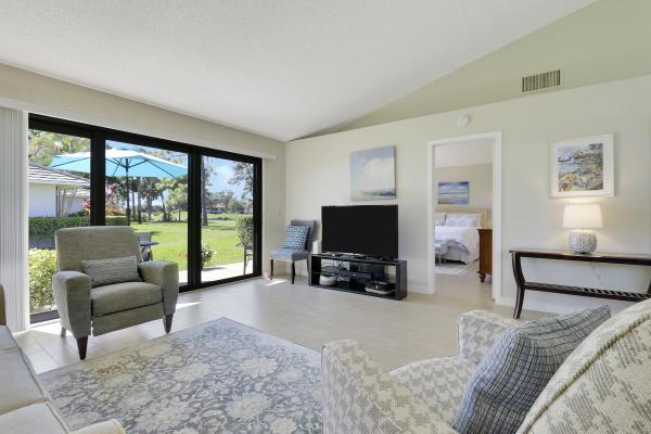 Club Cottages, 522 Club Dr, Palm Beach Gardens, Florida 33418, image 3