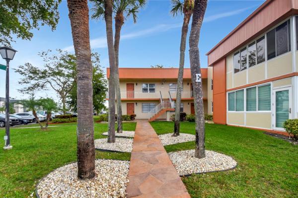 221 Piedmont, Delray Beach, Florida 33484, image 1