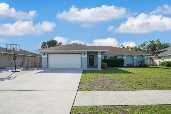 Hawthorn, 141 Sunflower Cir, Royal Palm Beach, Florida 33411, image 1