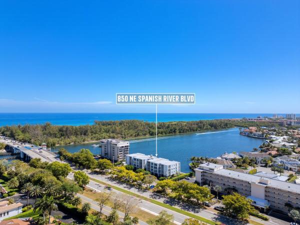 Rogers House West, 850 NE Spanish River Blvd #24, Boca Raton, Florida 33431, image 1