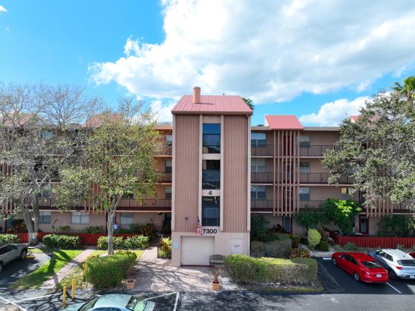 Palm Lakes, 7300 Lake Cir Dr #301, Margate, Florida 33063, image 1
