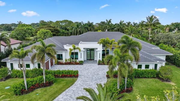 Long Lake Estates, 8235 Twin Lake Dr, Boca Raton, Florida 33496, image 1