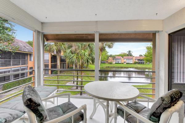 11255 Green Lake Dr #202, Boynton Beach, Florida 33437, image 1