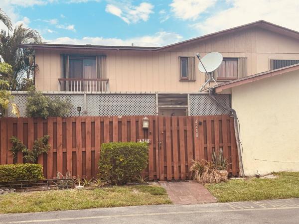 Countryside Townhomes, 4248 S Landar Dr, Lake Worth Beach, Florida 33463, image 1