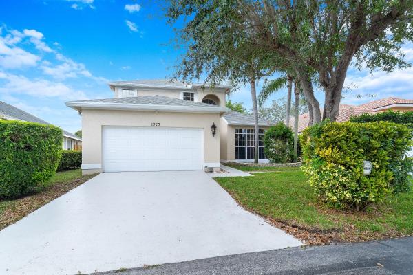 Lawrence Grove, 1323 Fairfax Cir, Boynton Beach, Florida 33436, image 1
