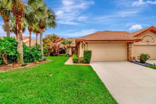 Waterford At Aberdeen, 8453 Juddith Ave, Boynton Beach, Florida 33472, image 1
