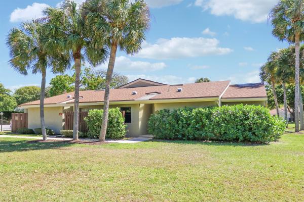 Willowbrook At The Meadows, 92 Meadows Dr, Boynton Beach, Florida 33436, image 1
