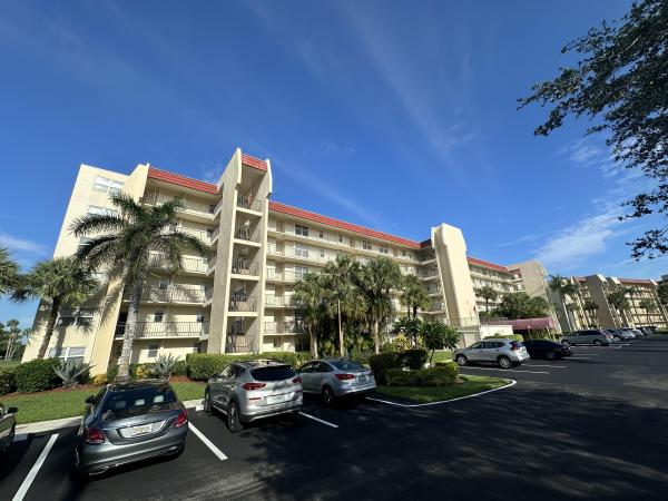 Imperial At Poinciana Place, 3871 Via Poinciana #302, Lake Worth Beach, Florida 33467, image 1