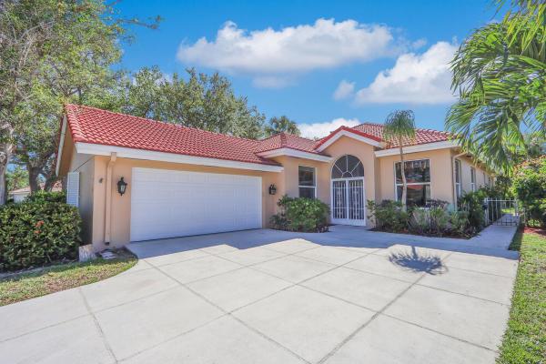 The Hamptons At Maplewood, 216 Hampton Ct, Jupiter, Florida 33458, image 1