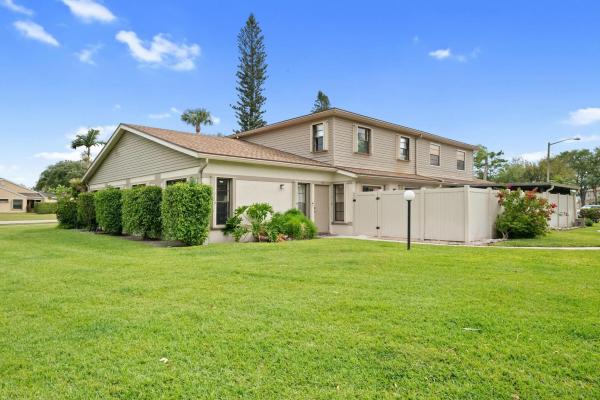 The Towns Of Lakeside Green, 4451 Willow Pond Rd #B, West Palm Beach, Florida 33417, image 1