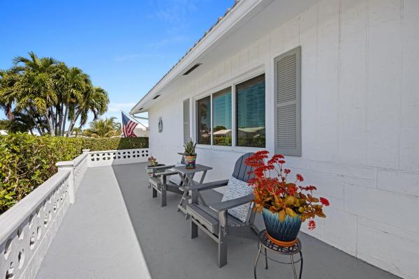 Palm Beach Leisureville, 2112 SW 22nd St, Boynton Beach, Florida 33426, image 1