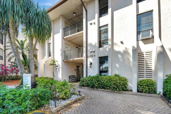 Concord Village, 6451 N University Dr #122, Tamarac, Florida 33321, image 1