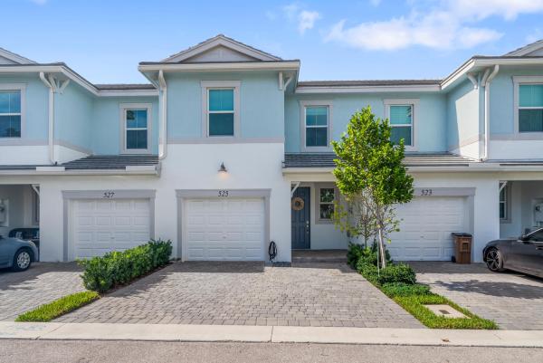 Sandpiper Pointe, 525 Spoonbill Ter, Deerfield Beach, Florida 33442, image 1